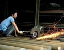 Cắt sắt theo yêu cầu